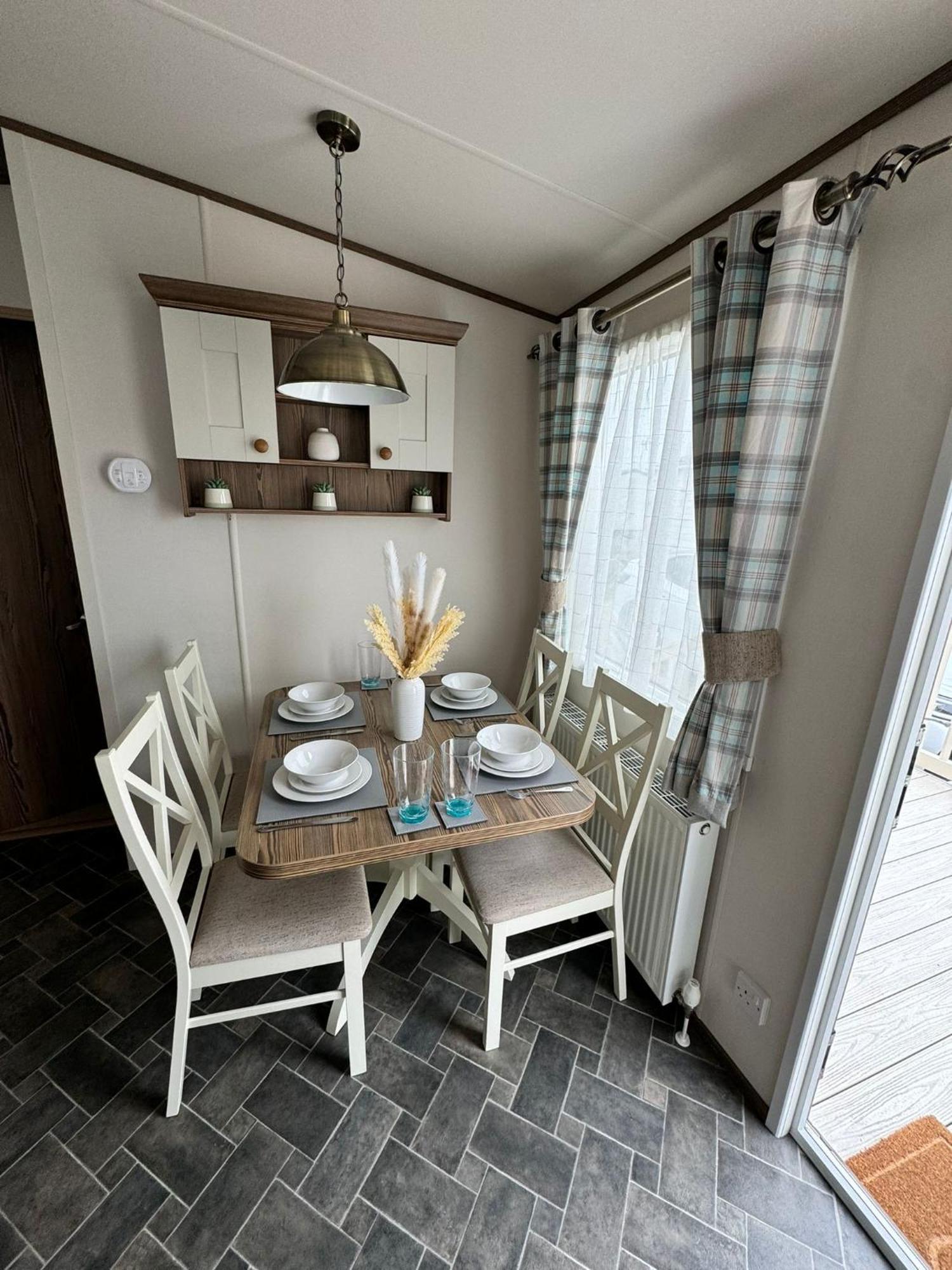 Jandor Retreat Apartment Lossiemouth Exterior foto